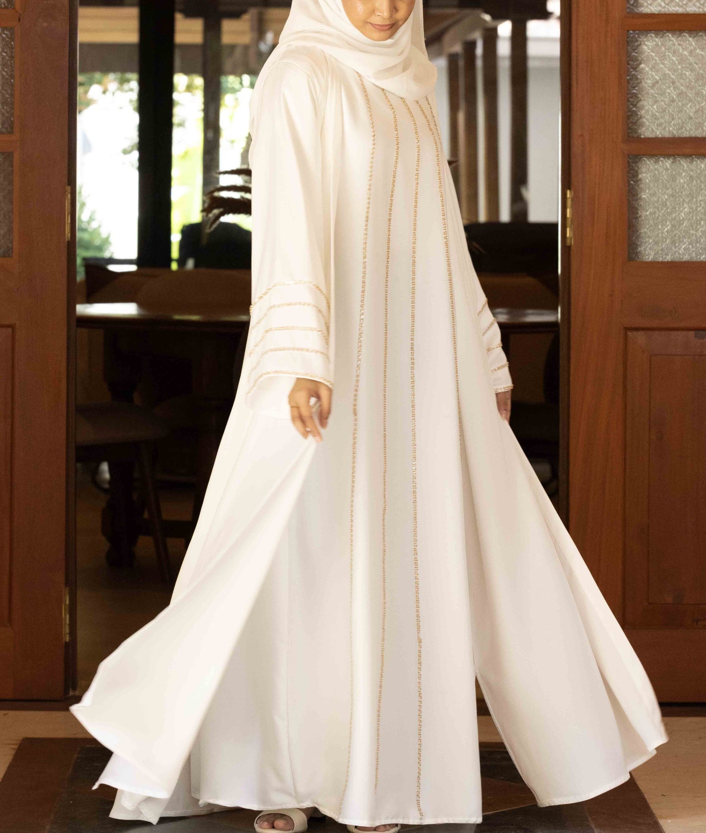 Serene Linear Drop Abaya